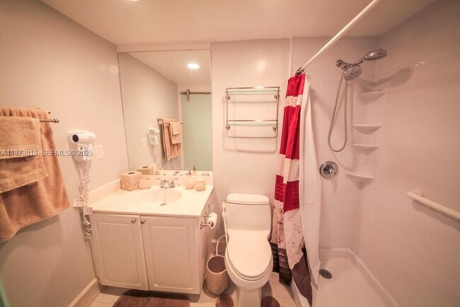 Building Photo - 3801 S Ocean Dr