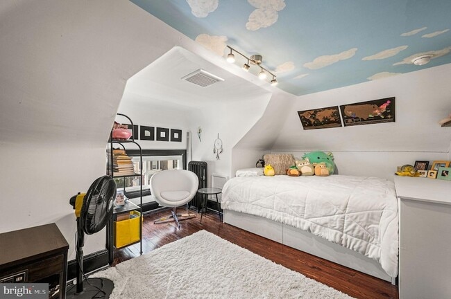 Building Photo - 217 Wayne Ave