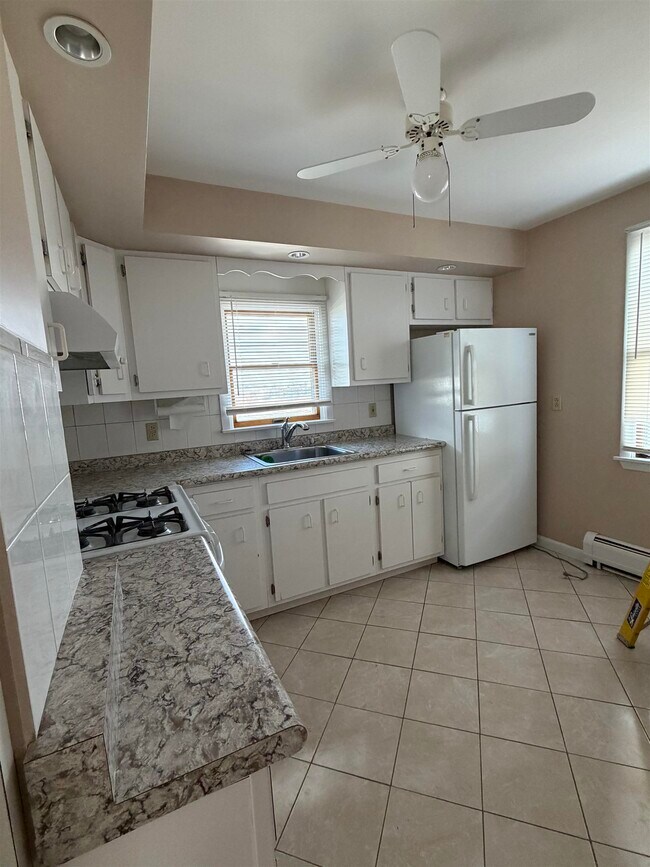 Building Photo - 200 Culver Ave