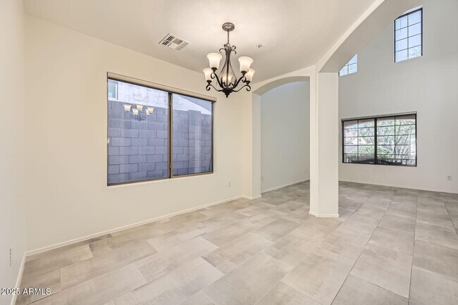 Building Photo - 10310 E Le Marche Dr