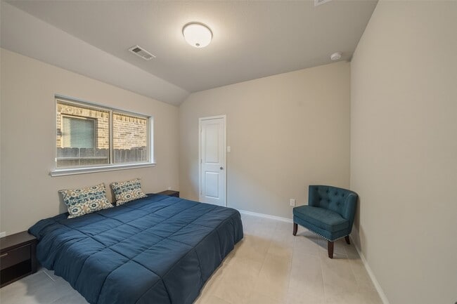 Building Photo - 17435 Vino Vines Ln