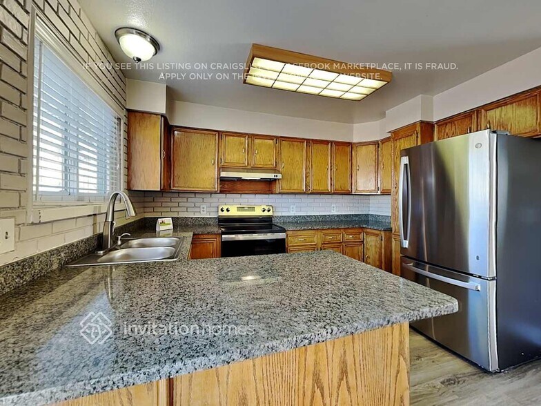 Building Photo - 4946 E 109th Ct