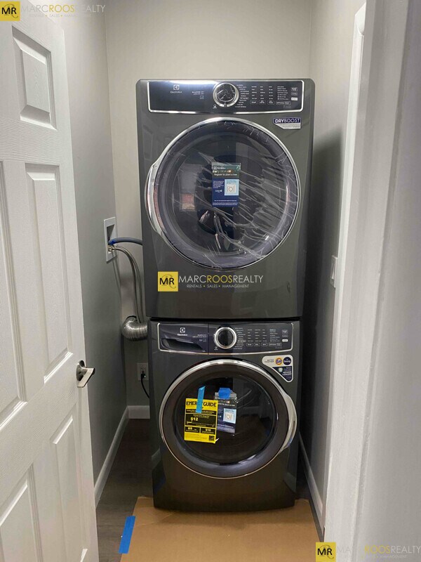 Building Photo - 1 Fountain St