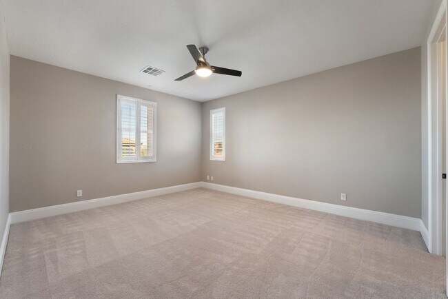 Building Photo - Elegant model home at Club Madeira!