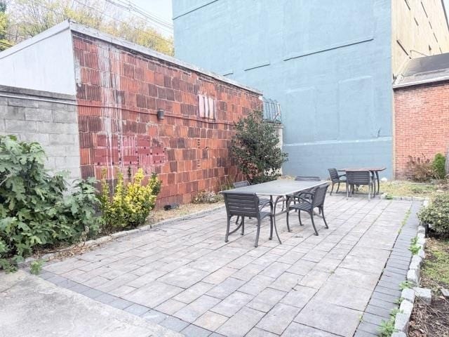 Building Photo - 40 Westervelt Pl