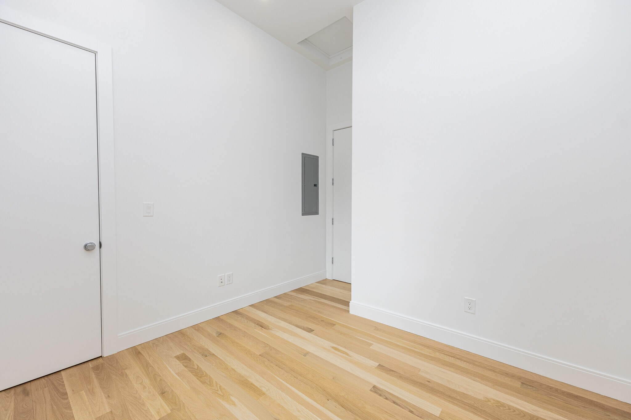 Building Photo - 95 Griswold St