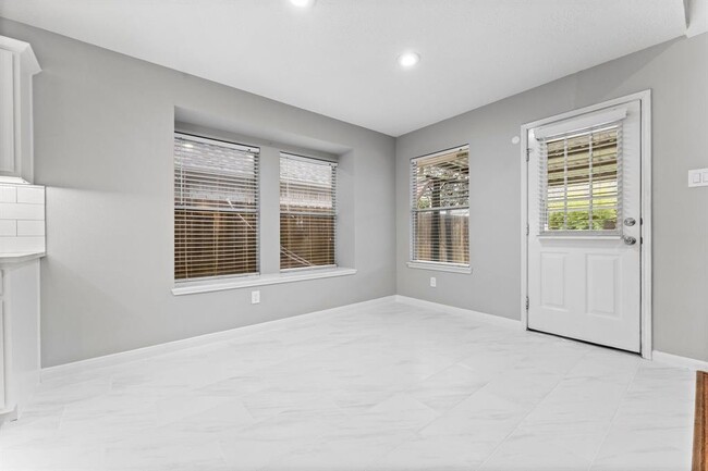 Building Photo - 21322 Hannover Pines Dr