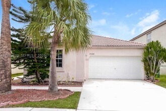 Building Photo - 1544 NW 158th Ave