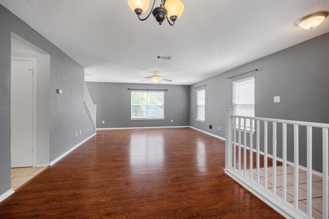 Building Photo - 2412 Byfield Dr