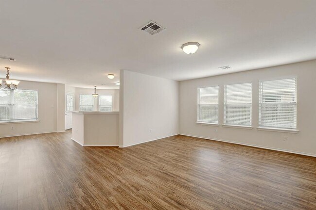 Building Photo - 361 Carriage Way