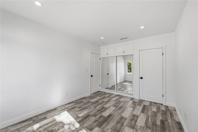 Building Photo - 6658 Kosturas Pl