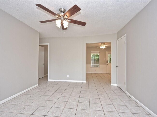 Building Photo - 8406 Whittman Cove