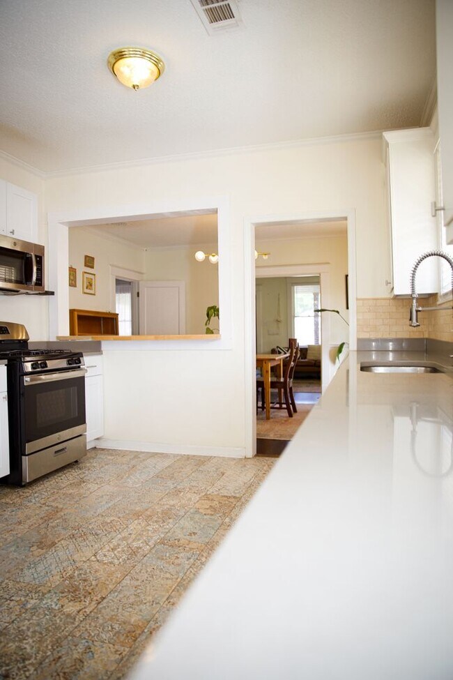 Building Photo - Gorgeous Brick 4 Bedroom Home Now Available -
