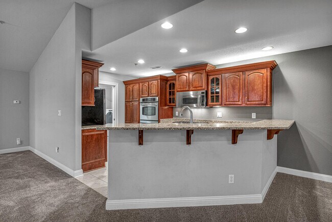 Building Photo - 4666 Sagewood Cir