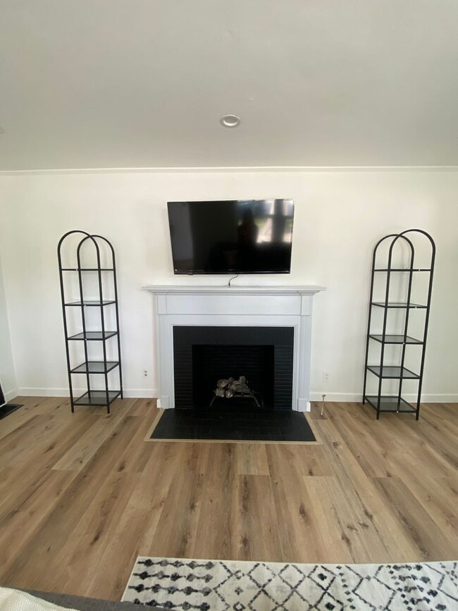 Building Photo - 5051 Colfax Ave