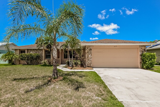 Building Photo - 4249 Lancaster Dr