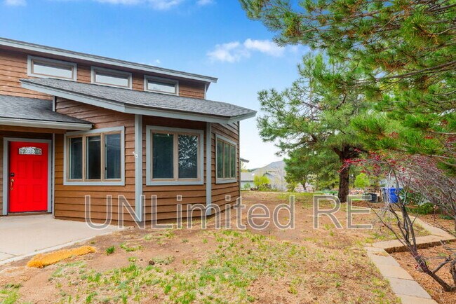 Building Photo - 4154 E Broken Rock Loop