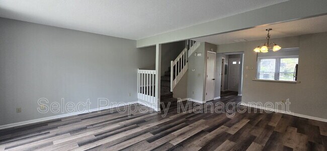 Building Photo - 5448 Evard Rd