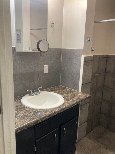 Building Photo - 959 Timberlake Dr