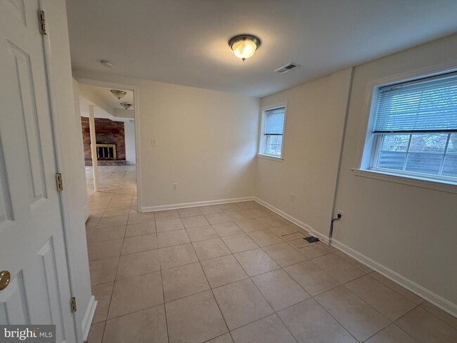 Building Photo - 4032 Olley Ln