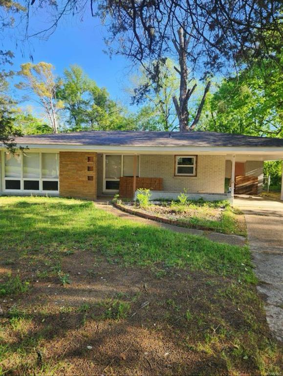 Primary Photo - 1427 Adrian Ln