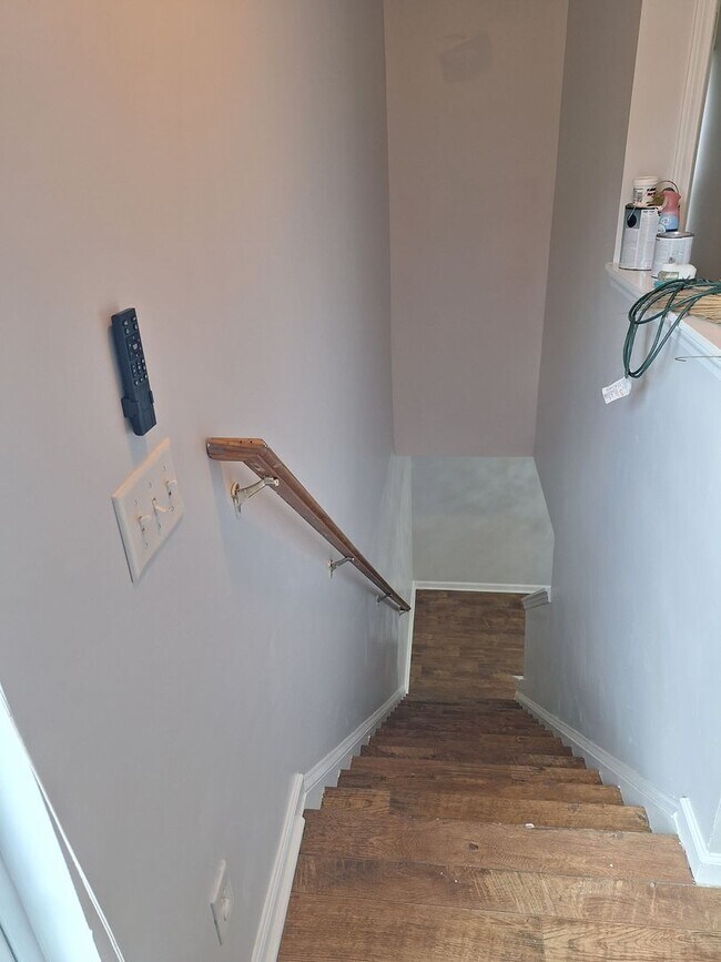 Building Photo - Wonderful Four Bedroom Home Located in Nor...