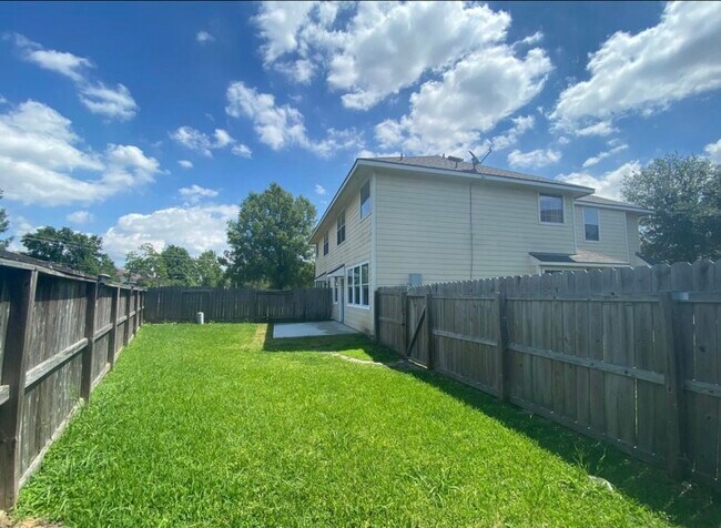 Building Photo - 13015 Peppergate Ln