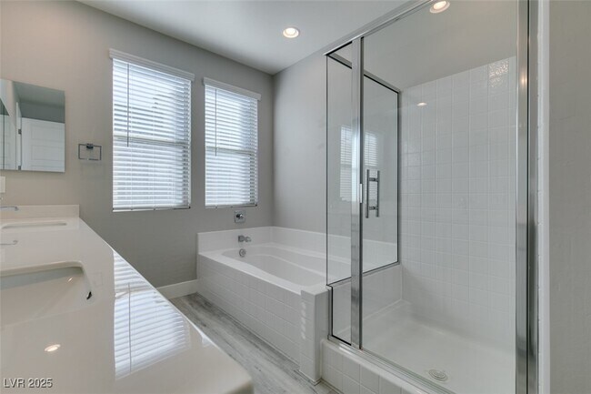 Building Photo - 11323 Gravitation Dr