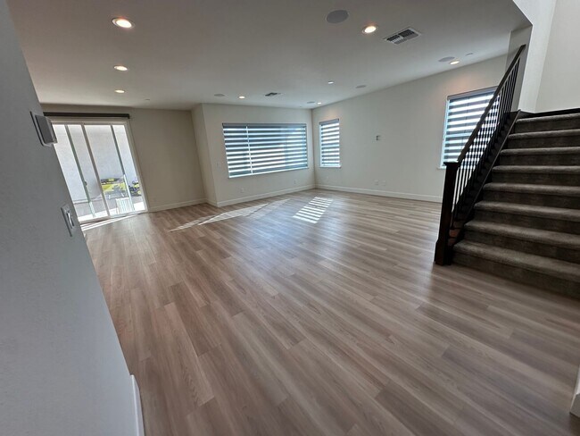 Building Photo - 3010 Granger St