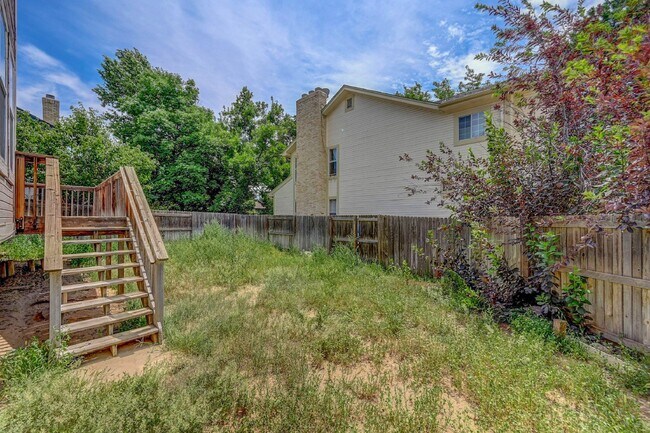 Building Photo - $2,800 - 3 Bed. 2.5 Bath Home with AC, Lof...