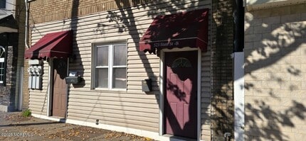 Building Photo - 523 State St