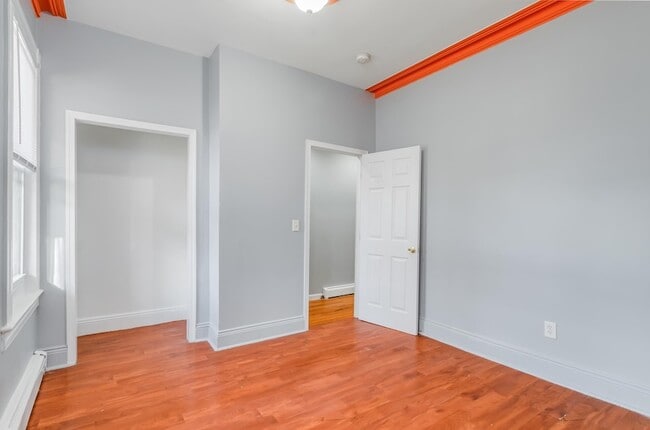 Building Photo - 396 Union St