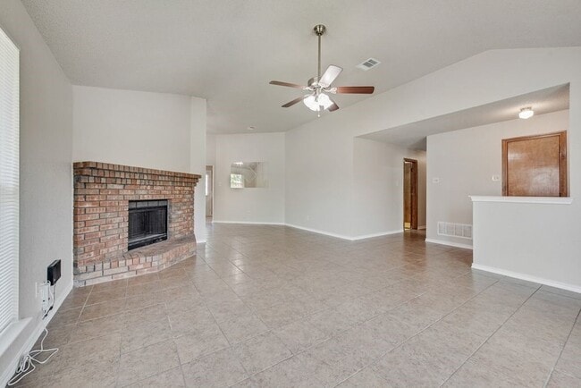 Building Photo - 2618 Trumpet Dr