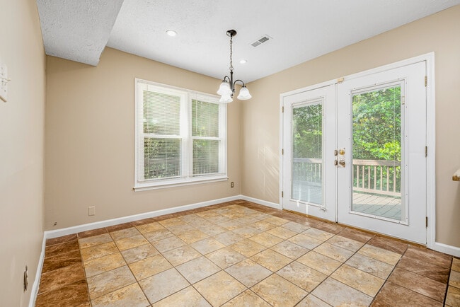 Building Photo - 1583 Winnabow Dr