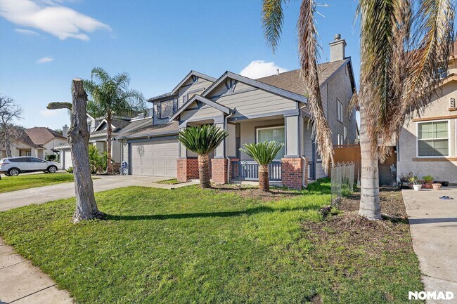 Building Photo - Spacious 5-Bedroom Home on Cul-de-Sac | Pets OK | Pool & Clubhouse | Long-Term Lease Preferred