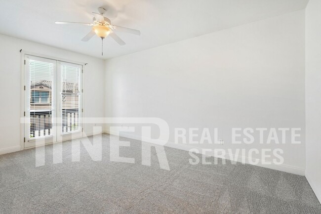 Building Photo - 5418 Washoe St