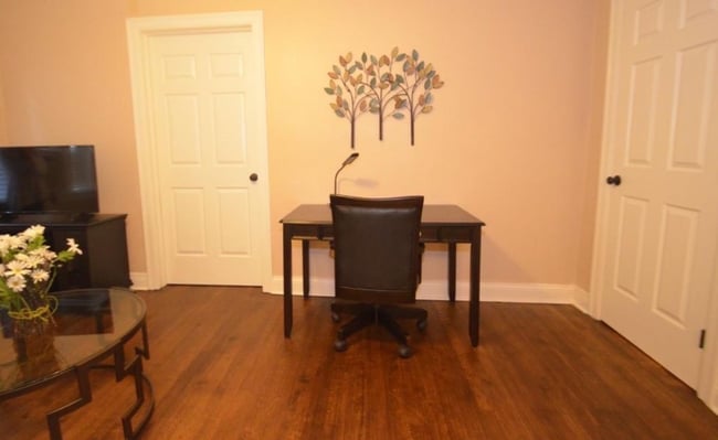 Building Photo - 244 Spring St