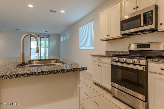 Building Photo - 4219 S 57th Dr