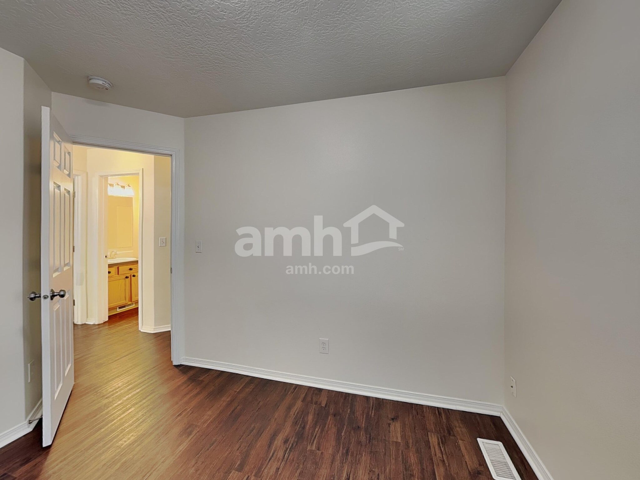 Building Photo - 3237 W Wave Dr