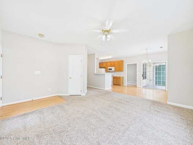 Building Photo - 2111 Kudrow Ln