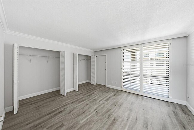 Building Photo - 3301 Bayshore Blvd