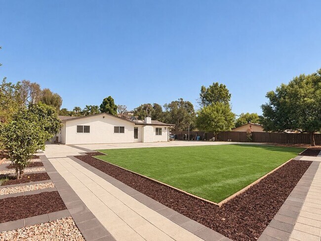 Building Photo - 539 Eldorado Dr