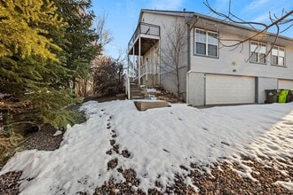 Building Photo - 977 Columbine Ave