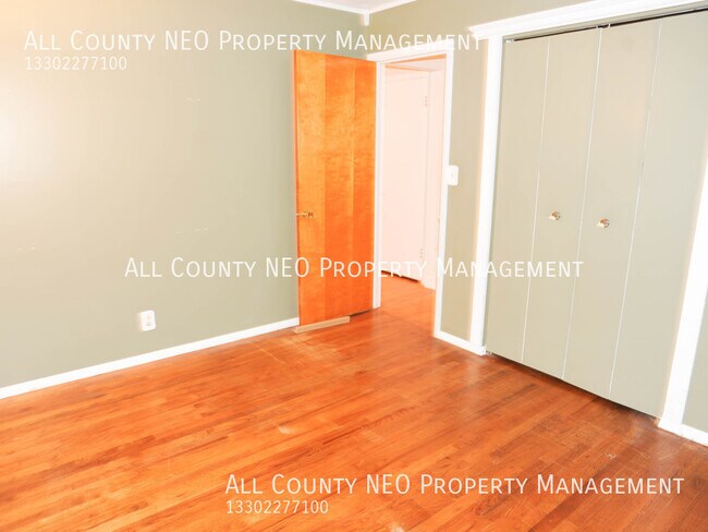 Building Photo - 1155 Madrid Dr