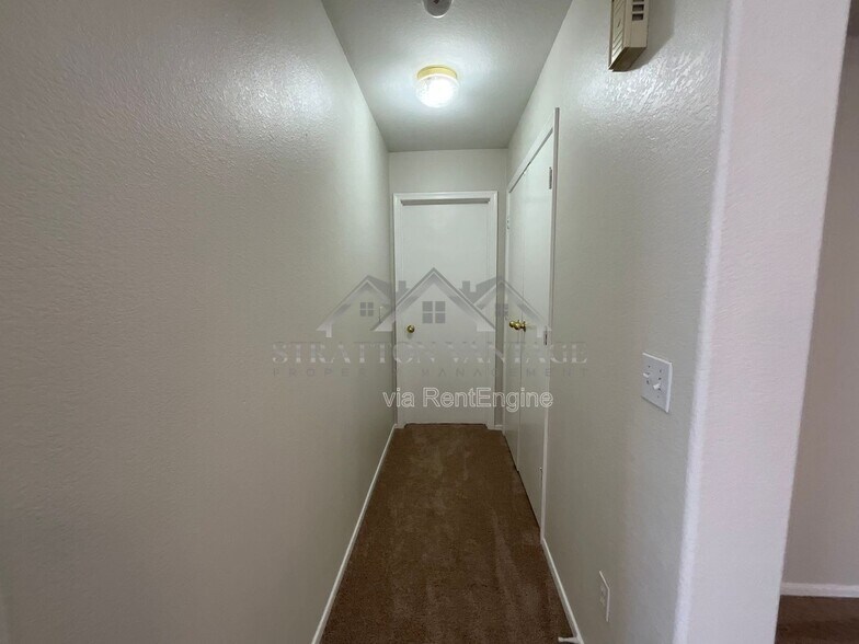 Building Photo - 11445 E Contessa St