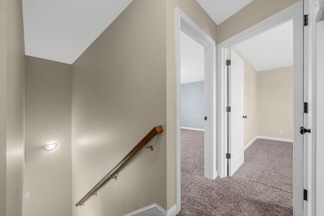 Building Photo - Spacious 4-Bedroom Home with Modern Upgrad...