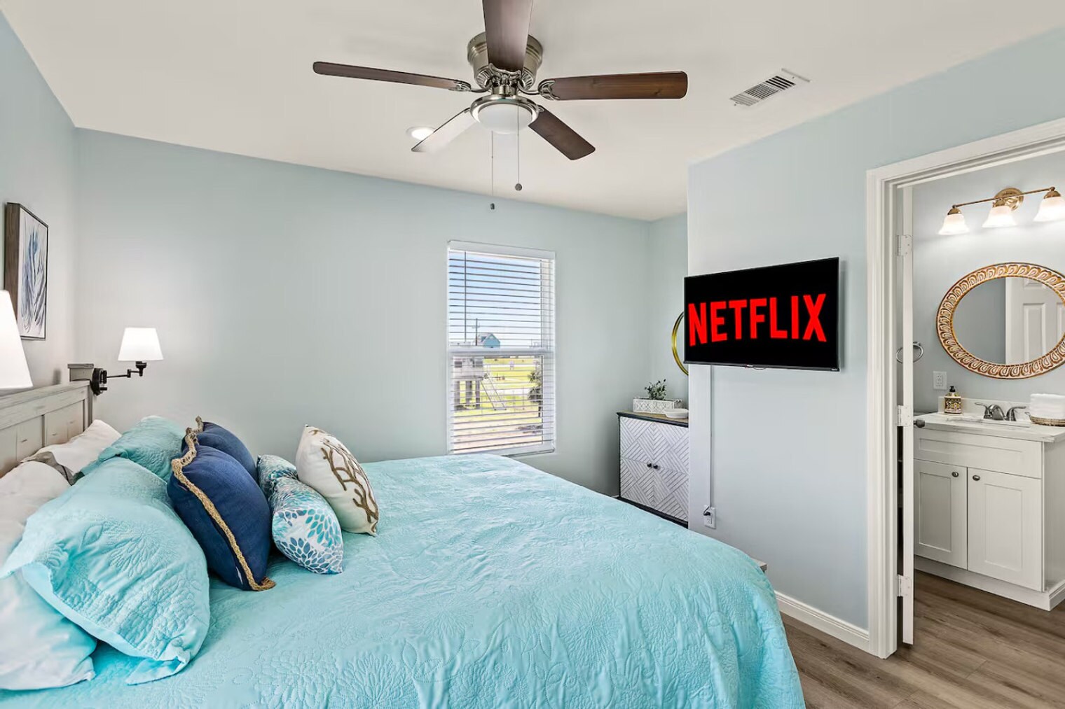 Building Photo - 1062 Cedar Ln