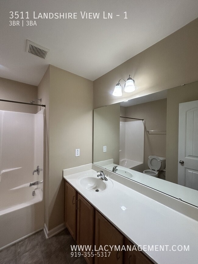 Building Photo - 3511 Landshire View Lane