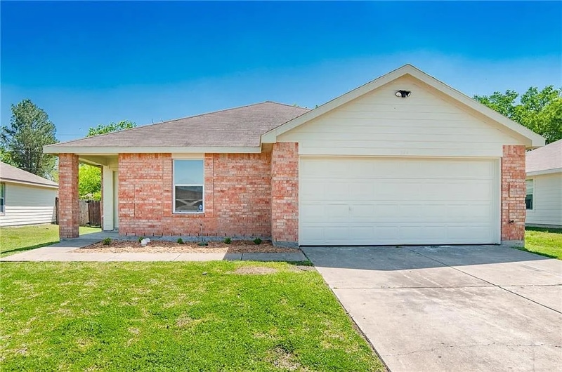 Primary Photo - 119 Sandlewood Dr