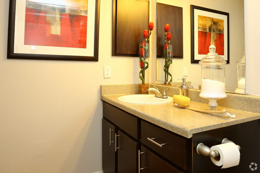 Retreat at Hart Ranch 6061 De Zavala Rd San Antonio TX 78249